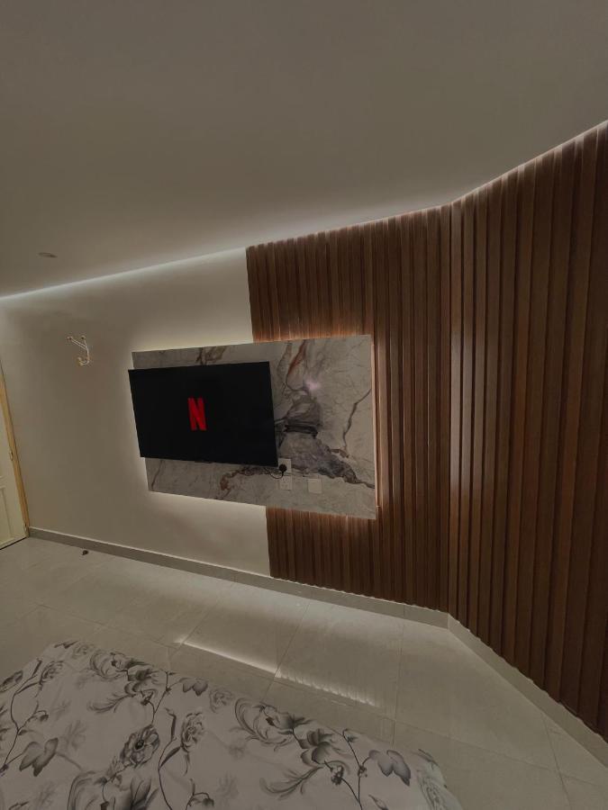 استديو مع جلسة خارجية بدخول ذكي Villa Рияд Екстериор снимка